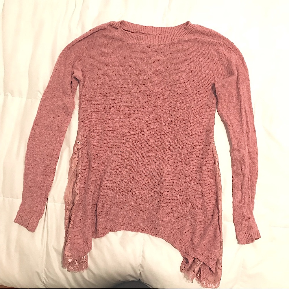 NWOT LC Lauren Conrad Mauve Dusty Rose Sweater with Lace Accents